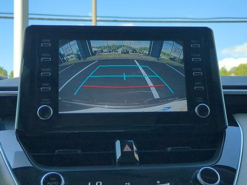 Used 2020 Toyota Corolla LE FWD image 21