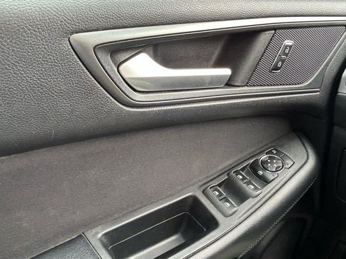 Used 2017 Ford Edge SE AWD/4WD image 28