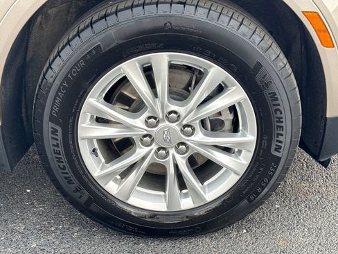 Used 2022 Cadillac XT5 Luxury AWD/4WD image 9