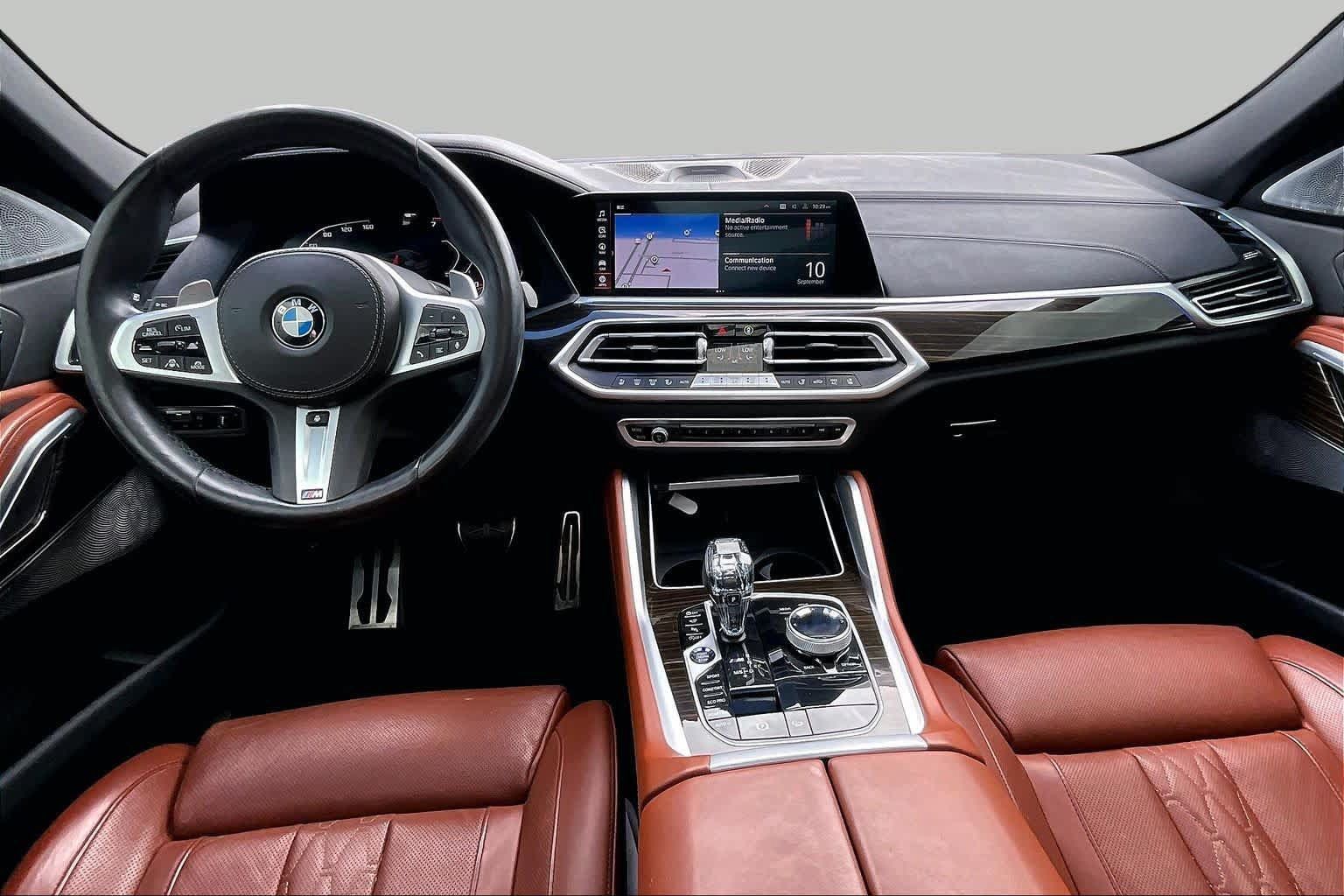Used 2021 BMW X6 M50i w/ Executive Package AWD/4WD image 16