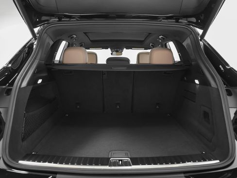 New 2026 Porsche Cayenne image 16