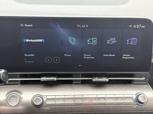 Certified 2025 Hyundai Kona SEL AWD/4WD image 8