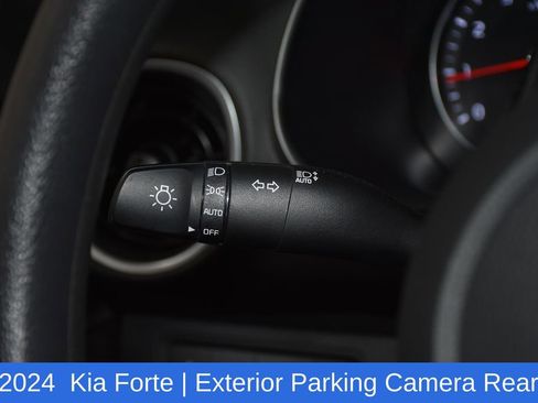 Used 2024 Kia Forte LXS FWD image 11