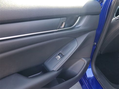 Certified 2022 Honda Accord Sport image 17