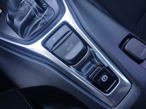 Used 2020 Chevrolet Camaro LT w/ RS Package image 28