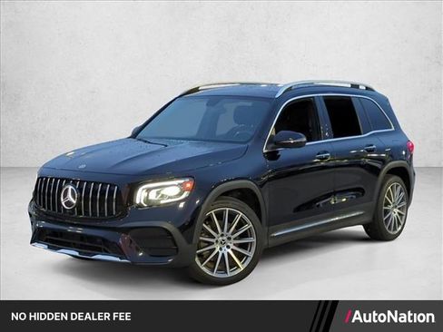 Used 2022 Mercedes-Benz GLB 250 image 1