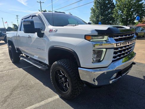 Used 2021 Chevrolet Silverado 2500 LTZ w/ LTZ Premium Package AWD/4WD image 9