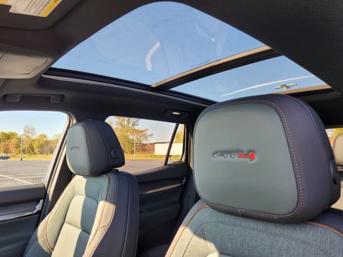 New 2026 GMC Terrain AT4 w/ Technology Package II image 15