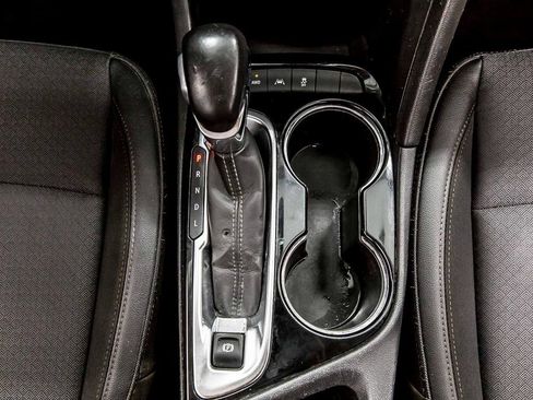 Used 2022 Buick Encore GX Select w/ Sport Touring Package AWD/4WD image 22