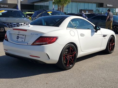 Used 2017 Mercedes-Benz SLC 43 AMG image 4