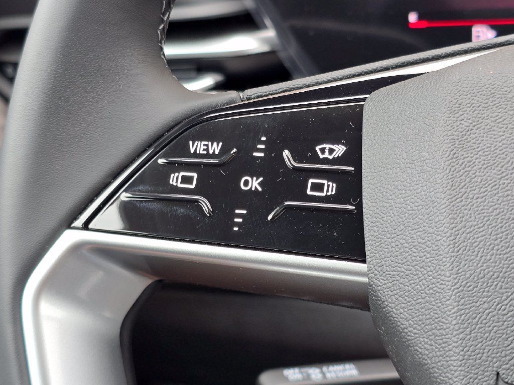 Certified 2025 Audi Q5 Premium Plus w/ Premium Plus AWD/4WD image 16