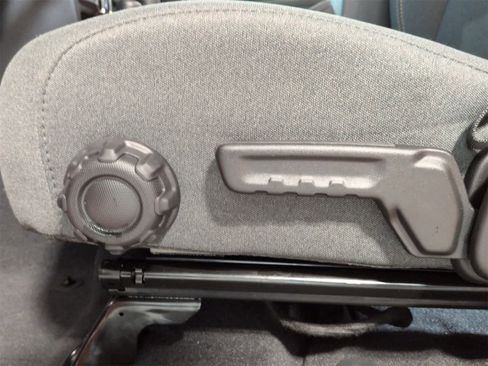 Used 2025 Jeep Wrangler Sport S image 18