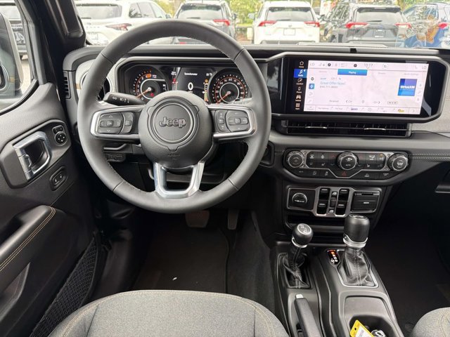 Used 2026 Jeep Wrangler Unlimited Sahara AWD/4WD image 22