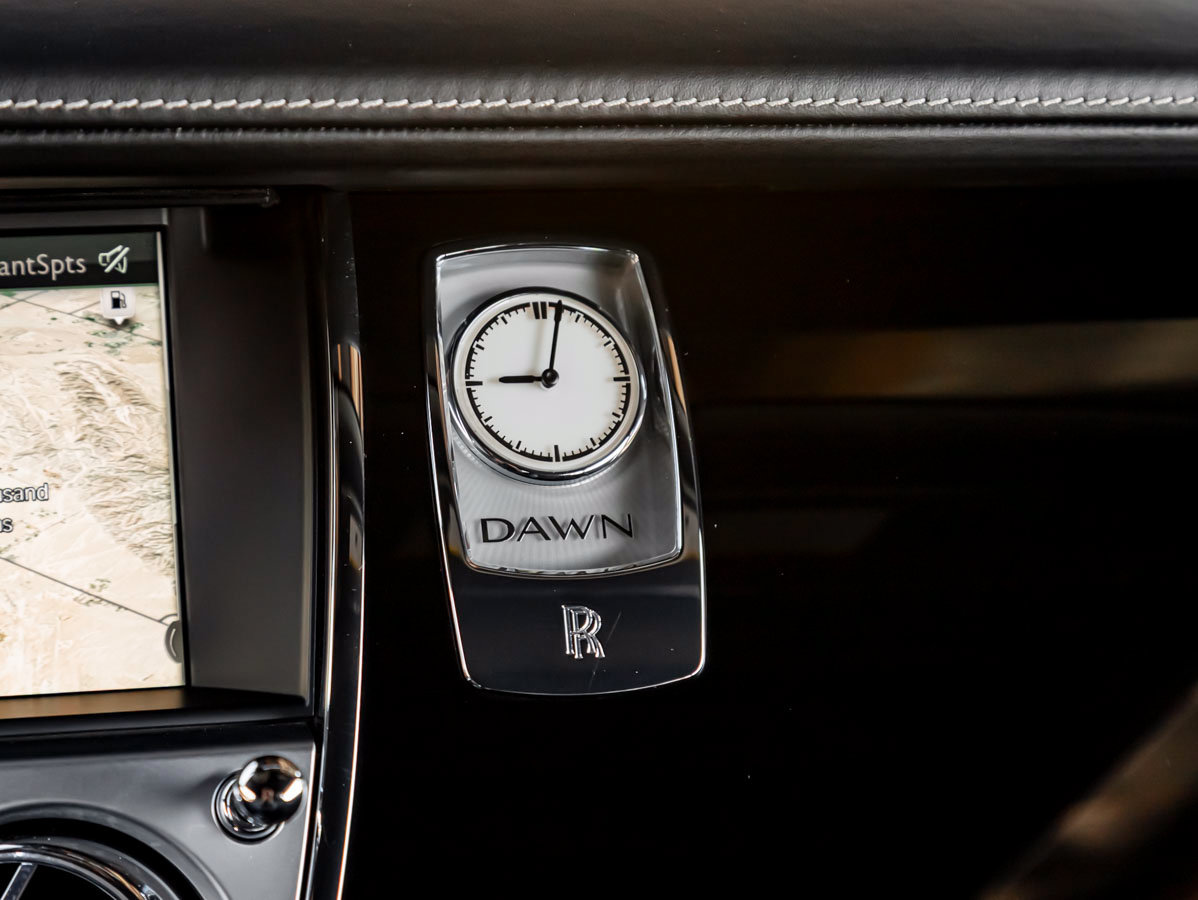 Certified 2018 Rolls-Royce Dawn RWD image 12