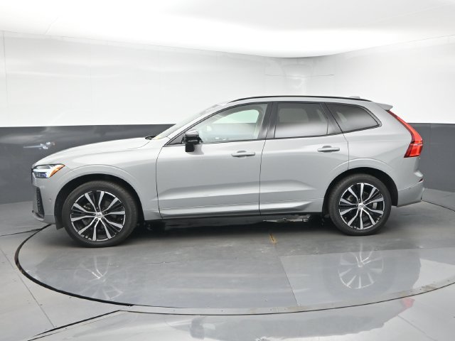 Used 2024 Volvo XC60 B5 Plus w/ Climate Package AWD/4WD image 4