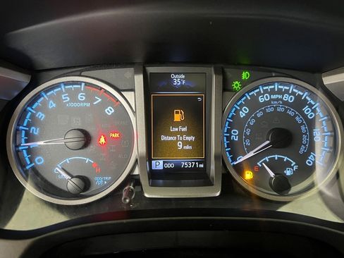 Used 2019 Toyota Tacoma SR5 image 30