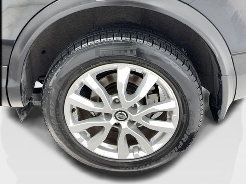 Used 2020 Nissan Rogue Sport SV FWD image 11