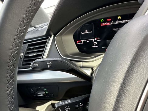 Used 2025 Audi Q5 2.0T Premium image 26