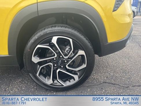 Used 2024 Chevrolet Trax RS w/ Driver Confidence Package image 24