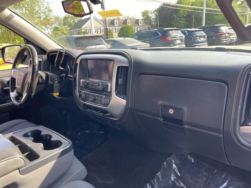 Used 2018 GMC Sierra 1500 SLE w/ SLE Value Package AWD/4WD image 13