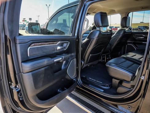 Used 2019 RAM 1500 Laramie image 22