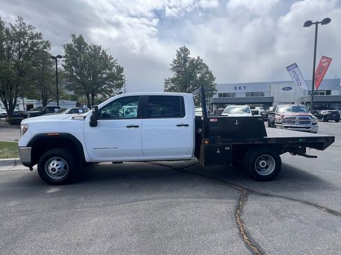 Used 2021 GMC Sierra 3500 4x4 Crew Cab w/ Convenience Package image 15