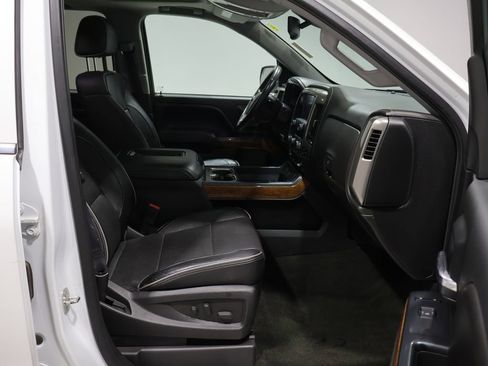 Used 2017 Chevrolet Silverado 1500 High Country AWD/4WD image 23