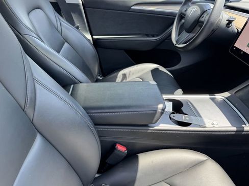 Used 2023 Tesla Model Y Long Range AWD/4WD image 8