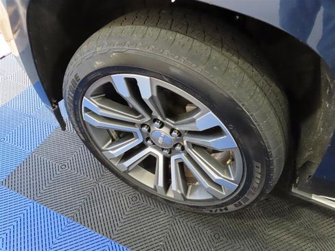 Used 2017 GMC Yukon Denali w/ Open Road Package image 6