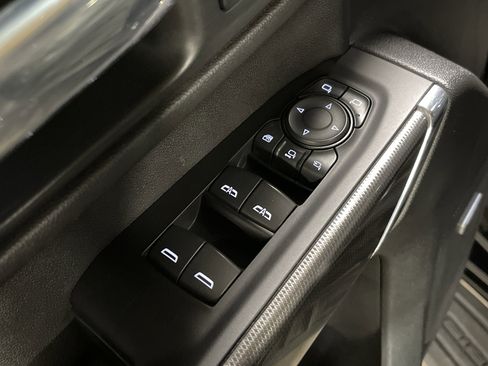 Used 2022 GMC Sierra 2500 AT4 w/ AT4 Preferred Package image 11