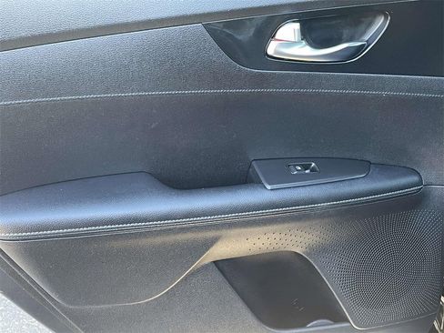 Used 2021 Kia Forte GT-Line image 10