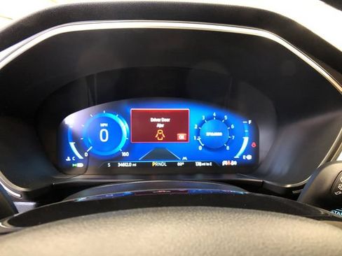 Certified 2022 Ford Escape Titanium AWD/4WD image 14