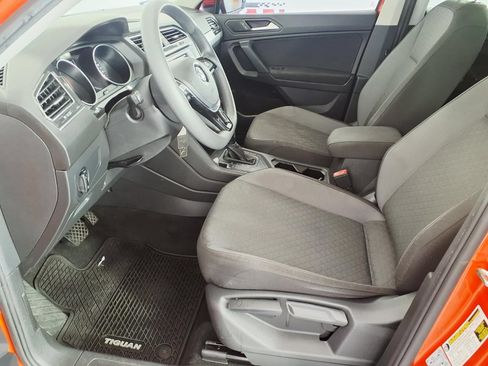 Used 2019 Volkswagen Tiguan S w/ Driver Assistance Package FWD image 11