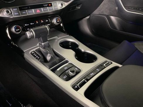 Used 2021 Kia Stinger GT image 18