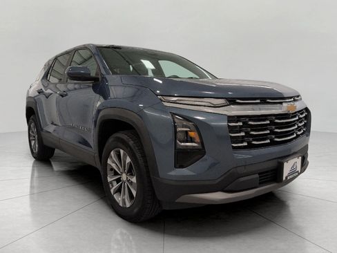 Used 2025 Chevrolet Equinox LT AWD/4WD image 1