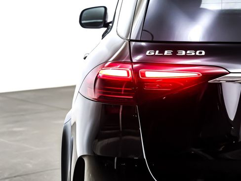 Used 2024 Mercedes-Benz GLE 350 4MATIC image 16