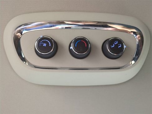 New 2025 Hyundai Venue Limited image 29