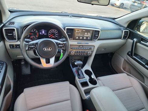Used 2020 Kia Sportage LX w/ LX Popular Package image 17