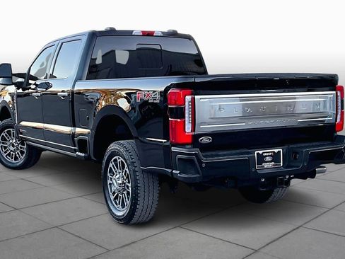 Used 2025 Ford F250 Platinum w/ Platinum Plus Package image 11