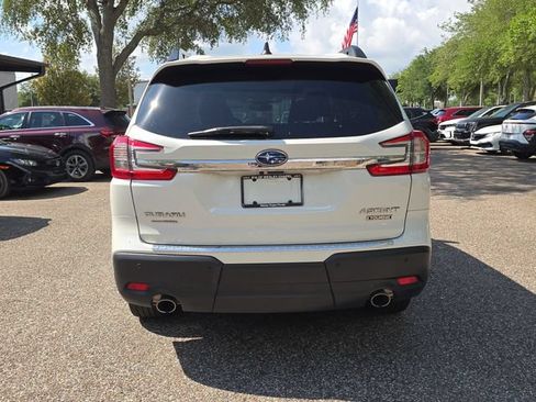 Used 2023 Subaru Ascent Touring AWD/4WD image 7