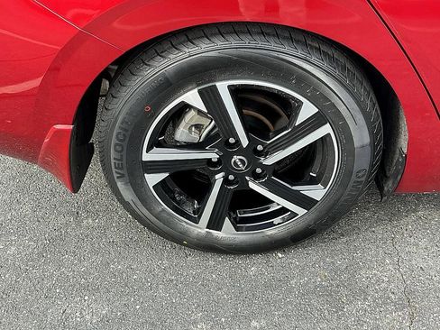 Used 2024 Nissan Sentra SV image 9