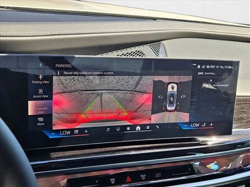 Used 2026 BMW 750e xDrive w/ Premium Package image 12