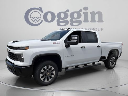 New 2026 Chevrolet Silverado 2500 Custom w/ Custom Value Package AWD/4WD image 1