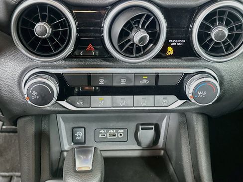 Used 2025 Nissan Sentra SV FWD image 23