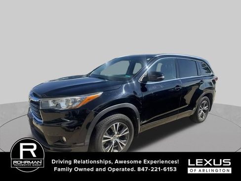 Used 2016 Toyota Highlander XLE AWD/4WD image 1
