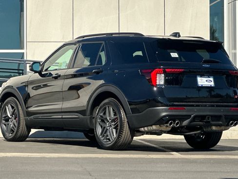 New 2026 Ford Explorer ST w/ Sun And Sound Package image 5
