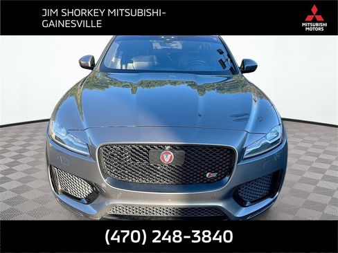 Used 2019 Jaguar F-PACE S image 1