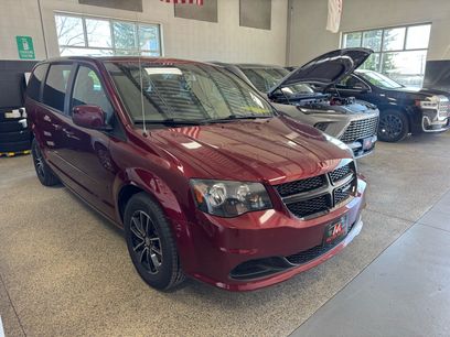 Used 2017 Dodge Grand Caravan SE