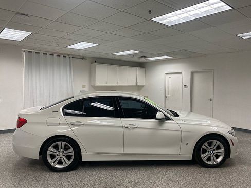 Used 2018 BMW 330e image 4