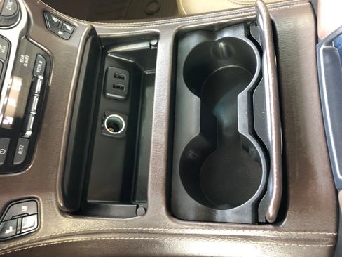 Used 2017 Chevrolet Tahoe Premier AWD/4WD image 27